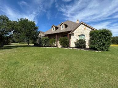 Main picture of 321 Antler Ridge Dr
