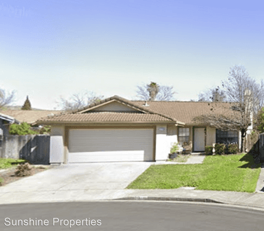 Main picture of 324 Ascot Ct