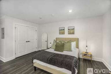 Main picture of 1562 Michigan St NE