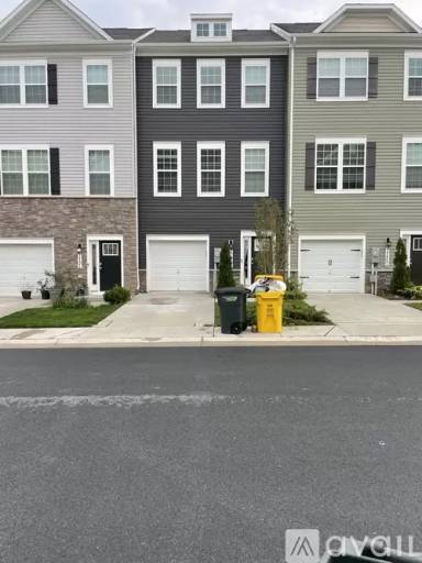 Main picture of 7733 Venice Ln