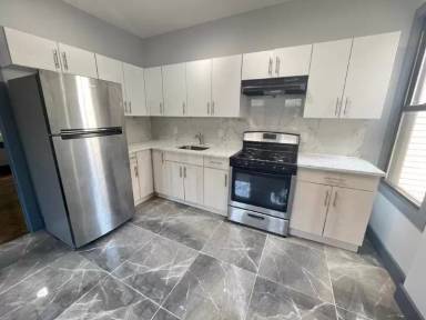 Main picture of 137 Myrtle Ave