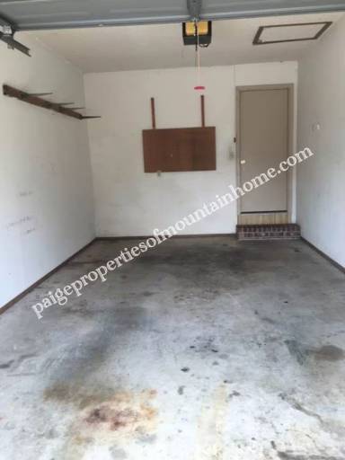 Main picture of 304 Newton Ave