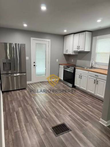 Main picture of 3906 Hoyt Ave