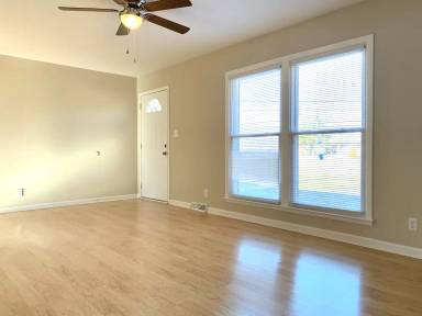Main picture of 498 Bunker Hill Rd