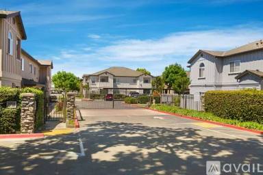 Main picture of Davis Oaks Condominiums