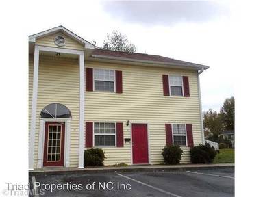 Main picture of 2916 Creekview Ct