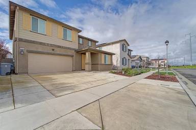 Main picture of 820 Berryessa Way