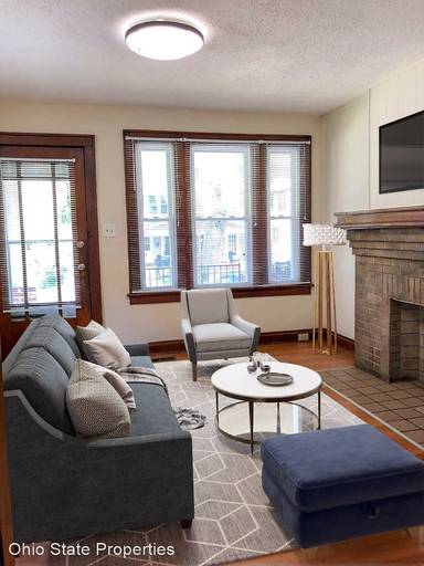 Main picture of 133 W Lakeview Ave