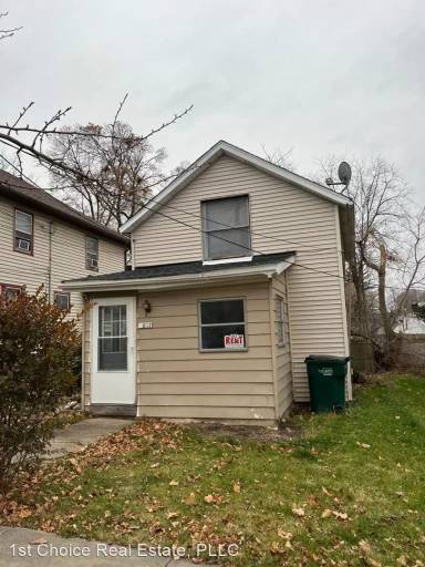 Main picture of 617 N Sycamore St