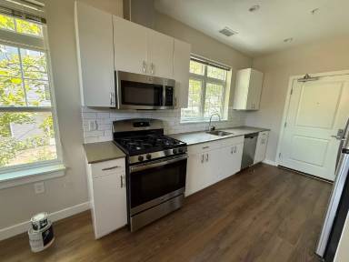 Main picture of 11 Alder St