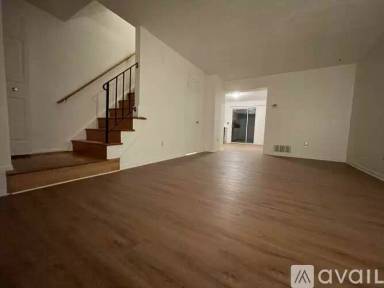 Main picture of 1127 Providence Ct