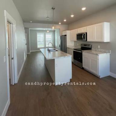 Main picture of 6157 Farmstead Ave