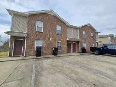 Main picture of 808 Oak Arbor Ct