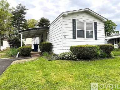 Main picture of 52 Klondike Ave