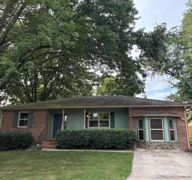 Main picture of 165 Oak Rd