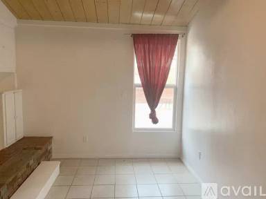 Main picture of 120 W Marshall Blvd