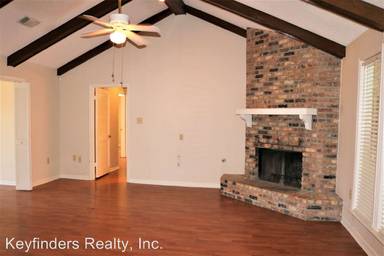 Main picture of 6322 Chaucer Dr