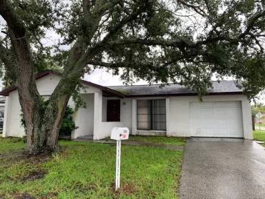 Main picture of 10206 Feather Ct