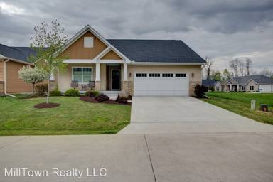 Main picture of 3414 Meadow Cir E