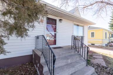 Main picture of 3337 Alexander Ave