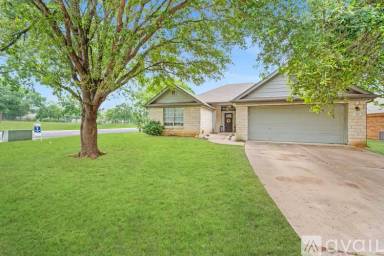 Main picture of 100 Stephen Ln