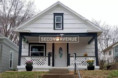 Main picture of 61 S 11th St