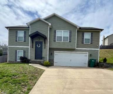 Main picture of 7927 Poplar Grove Ln