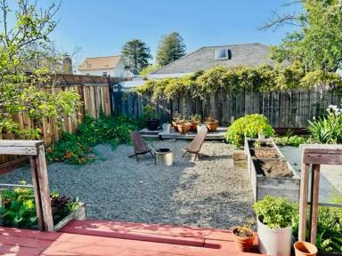 Main picture of 119 Plum St