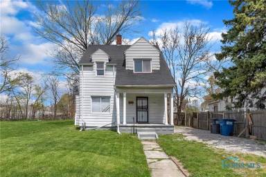 Main picture of 1555 Ridgewood Ave