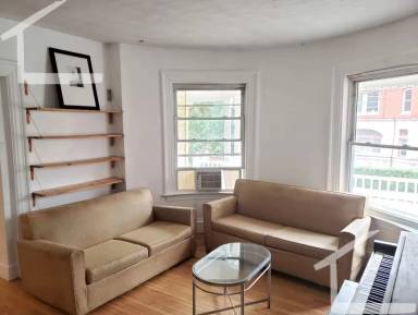 Main picture of 877 Beacon St