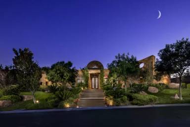 Main picture of 15 Golden Sunray Ln