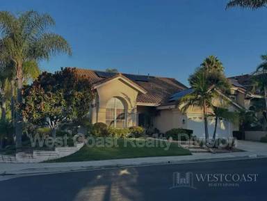 Main picture of 1600 Via Calendula