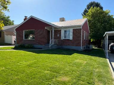 Main picture of 1602 E Gregson Ave