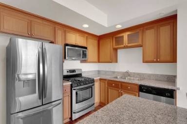 Main picture of 910 SE 42nd Ave