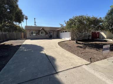 Main picture of 1300 W Walnut Ave
