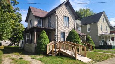 Main picture of 89 Summit St