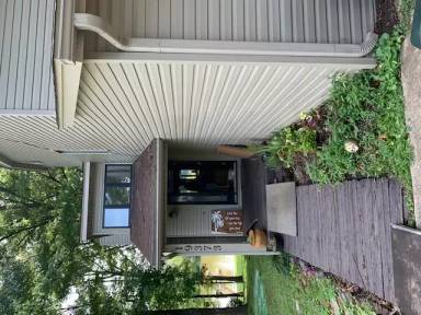 Main picture of 19373 Riverside St