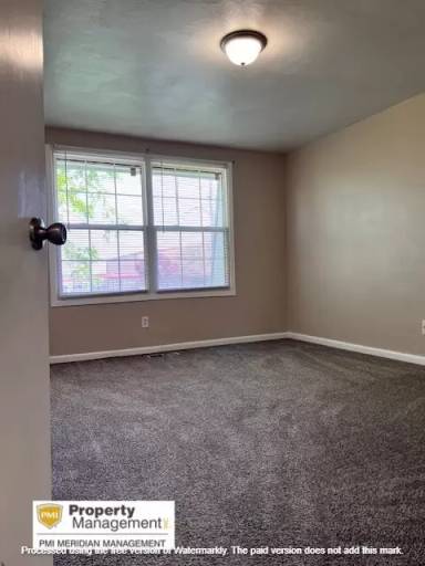 Main picture of 413 W 11th St