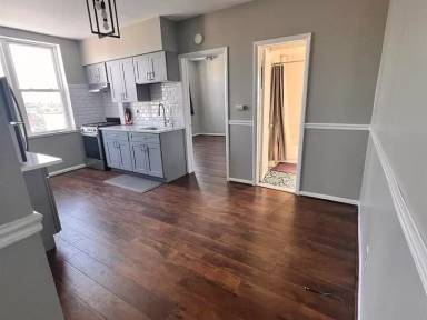 Main picture of 217 44th St