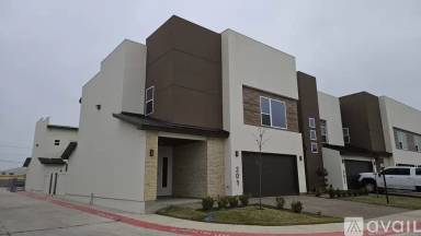 Main picture of 9653 McPherson Rd