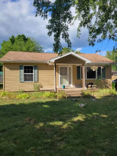 Main picture of 609 Orchard Ave