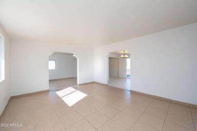 Main picture of 310 2nd St