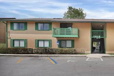 Main picture of 3765 Crown Point Rd