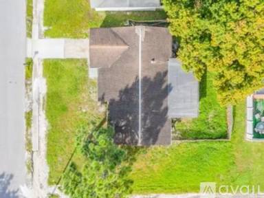 Main picture of 3324 Bedford St