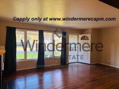 Main picture of 2740 Armstrong Dr