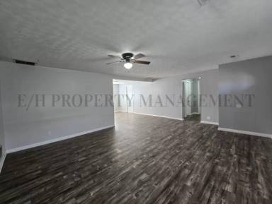 Main picture of 2531 W 27th St S