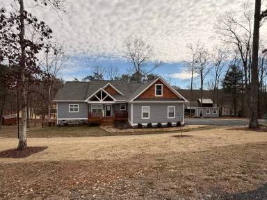 Main picture of 445 Farmer Cir