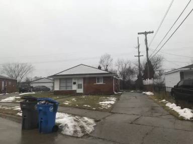 Main picture of 30327 Spring Ct