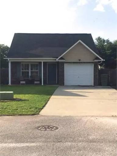 Main picture of 70 White Pine Ct