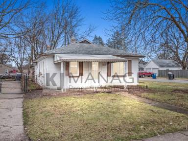 Main picture of 5806 N Berry St